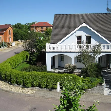 Homestay Homestay Kucharovice